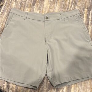 Lululemon commission classic fit Men's size 32Gray Shorts